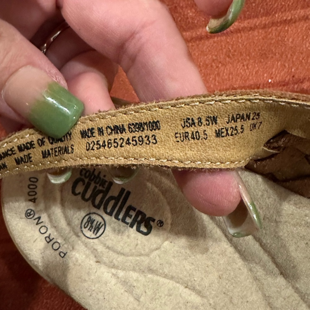 Cobbie Cuddlers Leather Sandals 8.5M Brown PORON 4000 Comfort Footbed NWT - Picture 9 of 11